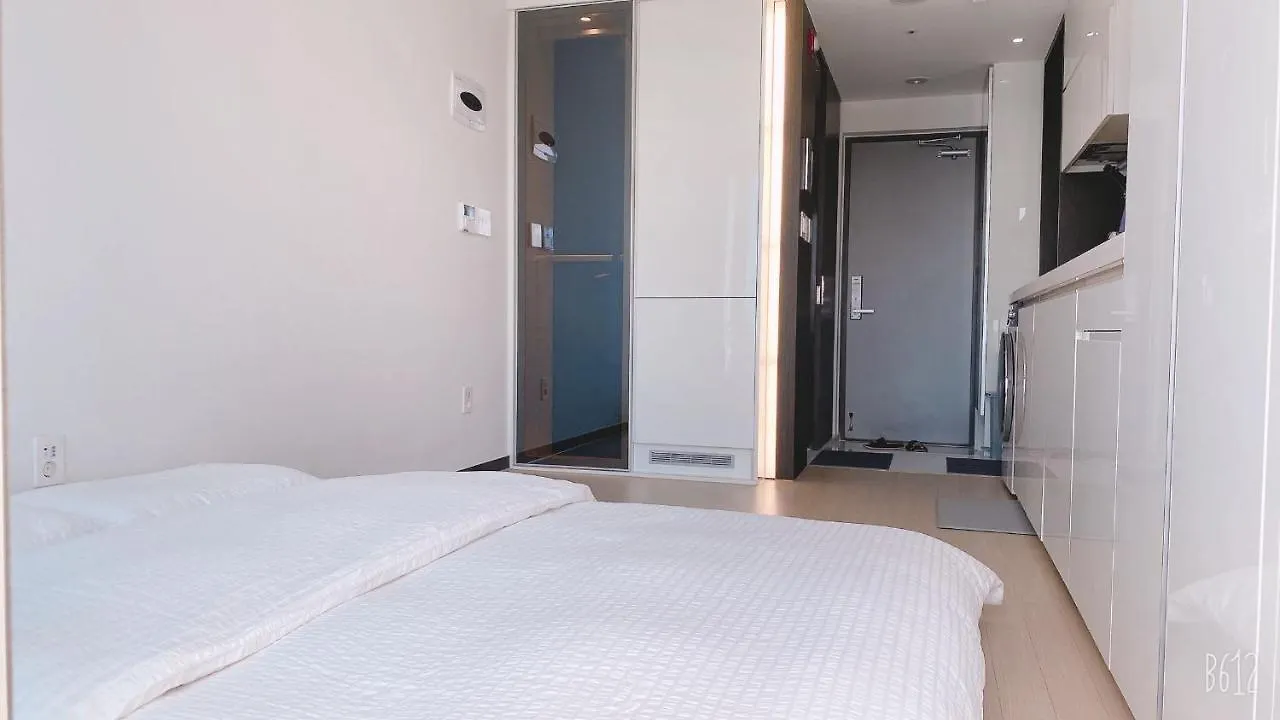 Shine Hotel Incheon Airport Aparthotel