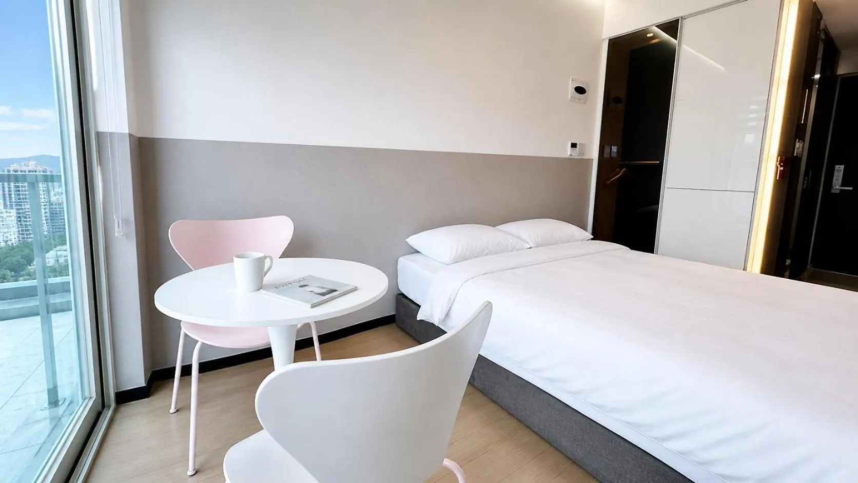 Shine Hotel Incheon Airport